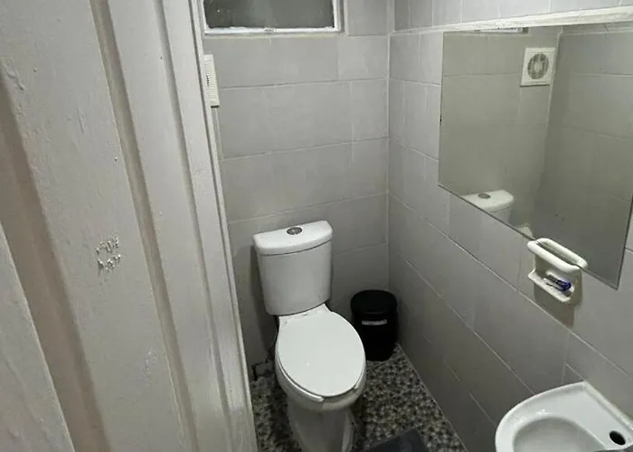 Apartment 3 Minutes From Aicm T1 Airport