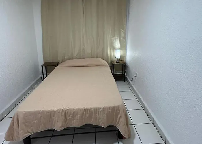 3 Minutes From Aicm T1 Airport Apartment *